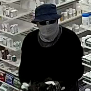 Photo :  Suspect vol qualifié dans une pharmacie de Montréal-Est